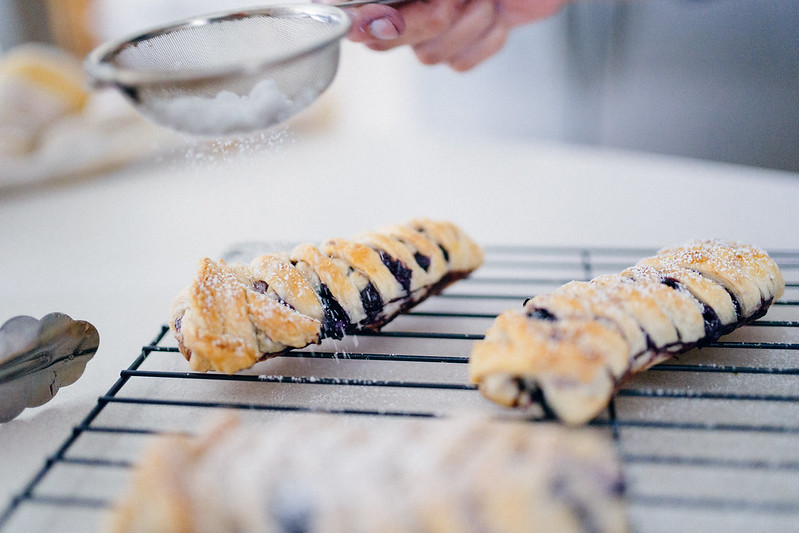 Homemade eggless blueberry crossovers using puff pastry