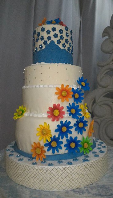 Cake by Dorothy's Cakes
