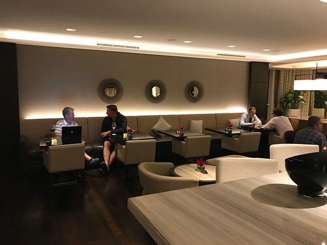 Lounge - Sheraton Grand Hotel Dubai