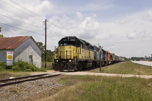 hrt3000 train hartwell railroad gp402 freight shortline railway stlawrenceandatlantic fallenflag
