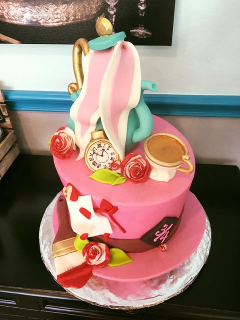 Cake by Gateaux Bakery
