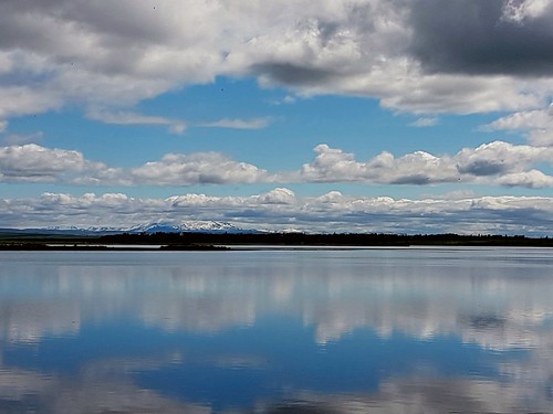 lake iceland water reflection summer sky cloud oeiriks hekla volcano laugarvatn
