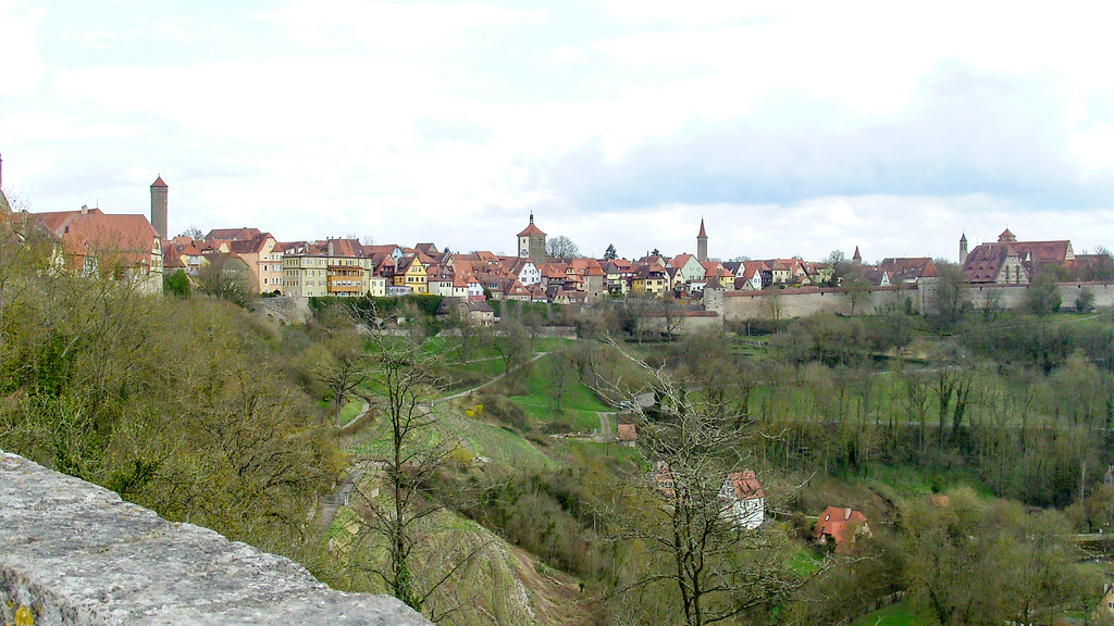 rothenburg-ob-der-tauber-city-walls-view