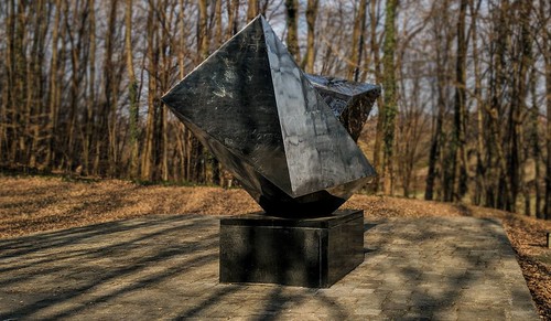 dotrščina spomenik memorial park monument zagreb forest executions croatia bakic wwii liberation war