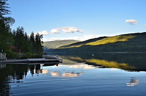 nikond7000 nikkor18to200mmvrlens canada bc britishcolumbia shuswaplake stives lake landscape reflection