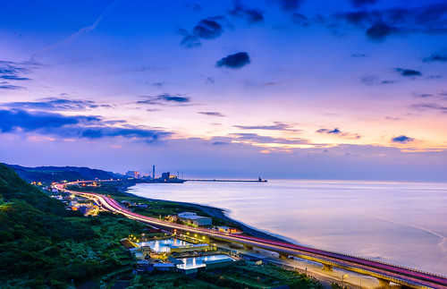 taiwan newtaipeicity bali beach sunset sky cloud cartrack hightway lighting scenery outdoors 台灣 新北市 瑞平國小 西濱公路 夕陽 車軌 林口區