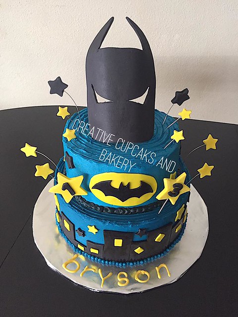 Batman Inspired Cake by Renee Bernardo‎ of Creative cupcakes and bakery