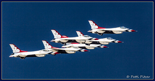 airforceacademy thunderbirds airshow formation graduation jets coloradosprings colorado usa
