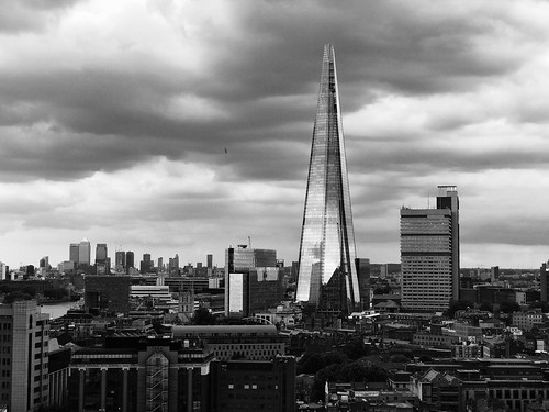 london tate modern art artist shard gallery river thames city sky skyscraper scraper tower black white mono
