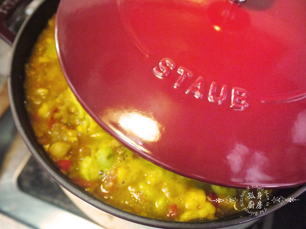 孤身廚房-Staub媽咪鍋煮超滿的印度蔬食花椰菜咖哩30