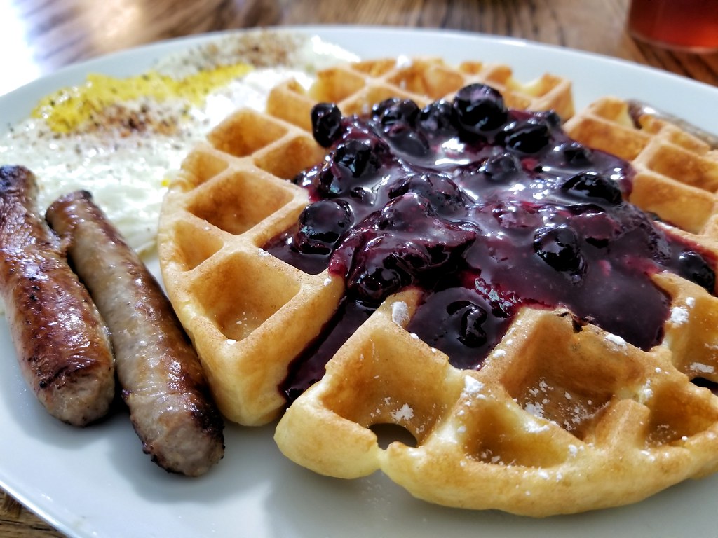 waffles with blueberry sauce