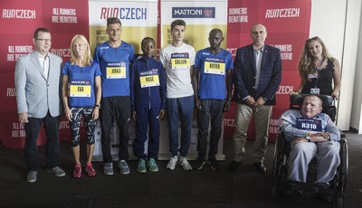 Osmý 1/2Maraton Olomouc – elitní závodníci, tisícovky běžců a varování před teplem