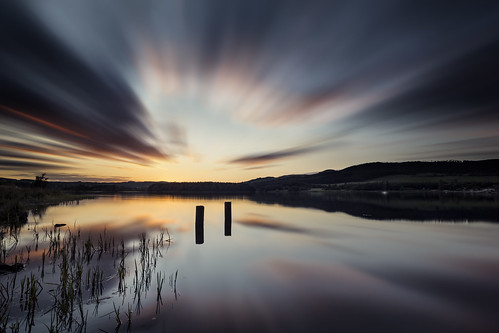 lochore fife scotland grantmorris grantmorrisphotography canon waterscape waterfront water sunset sunsetoverwater longexposure reflection redsky