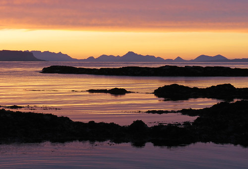 sunset achateny achatenybeach portban ardnamurchan eigg skye argyll lochaber scotland beach sea islands