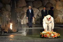 PM Modi and PM Netanyahu visiting Mount Herzl and Yad Vashem