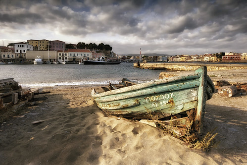 chania creete boat wreck wreckboat seascape harbour greece sunshine sand beach water buildings melvinnicholsonphotography
