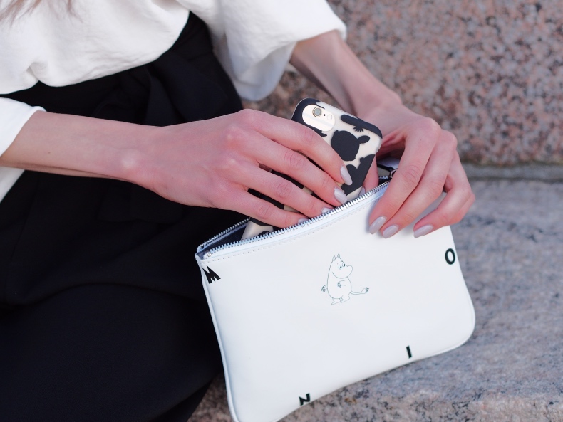 Moomin by Mozo leather pouch and phone case