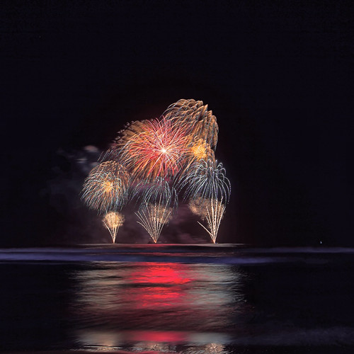 seafire skylighterfireworks fireworks goldcoast surfersparadise canon eos eos5dmiiv