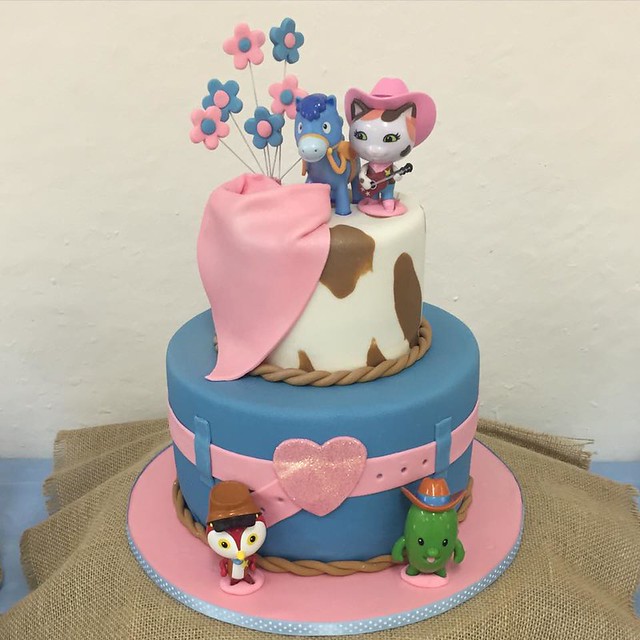 Cake by Tantastic Cakes