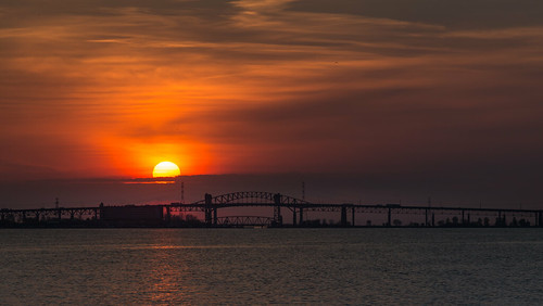hamilton skywaybridge sunrise img5372 canon6d waterfront pier8 sun