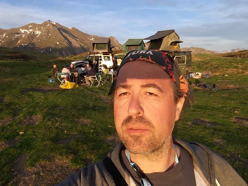 selfie pyrenees moutain mountain offgrid offroad sepultura landrover defender discovery sunset dusk