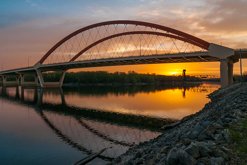 hastings hastingsbridge mississippiriver dakotacounty us61 river sunrise