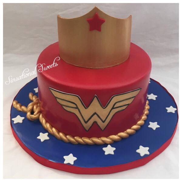 Wonder Woman Themed Cake by Sweets Rodriguez Lisette Sinastional