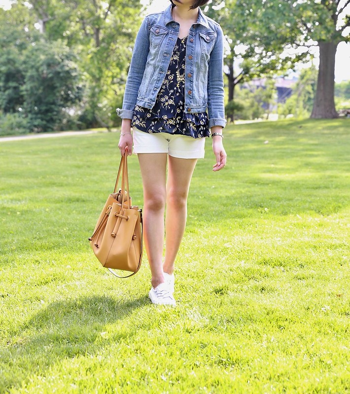 The Perfect Cropped Denim Jacket, Fitting Room Reviews + 50% Off At LOFT -  what jess wore
