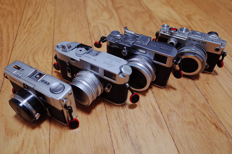 PeakDesign スライドライト ブラック SLL-1をPEN EED、Leica M4、X100F、PEN-Fに装着