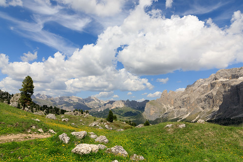 view landscape dolomiti dolomiten paesaggio sella gardena val passo alto adige sud tirol alpi mountain alps montagna berg