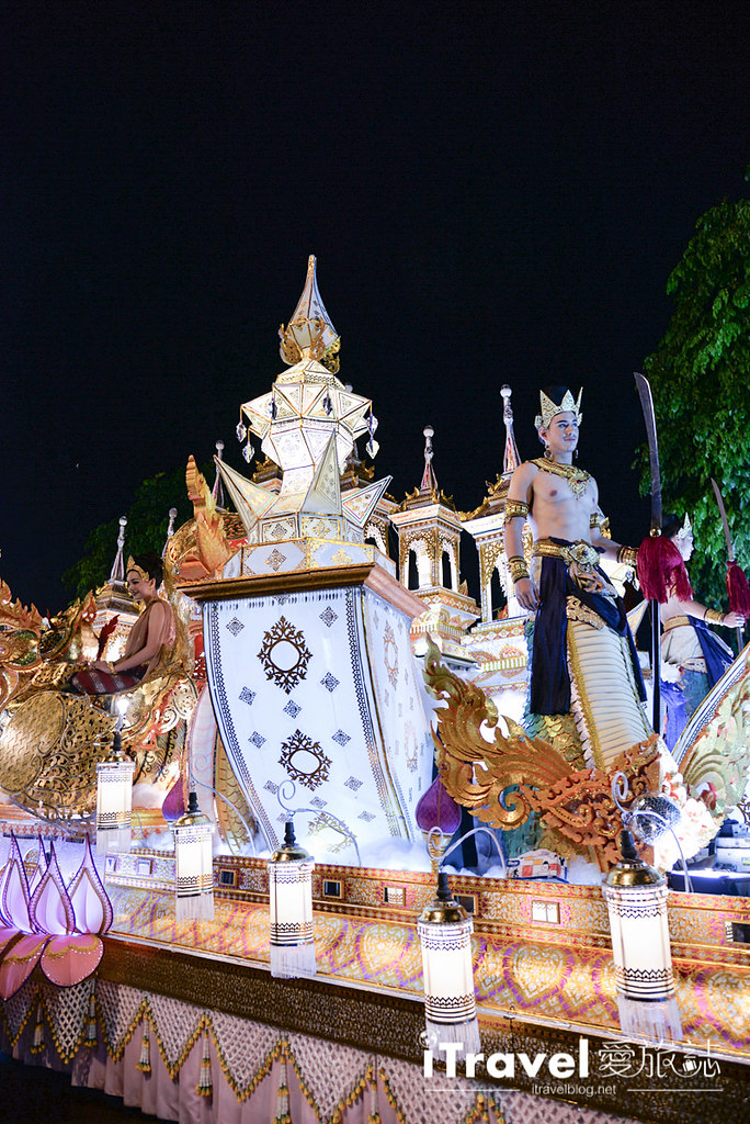 清迈水灯节大水灯队伍比赛 The Grand Krathong Procession Contest (54)