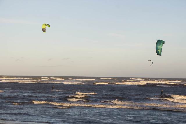 Ventos e paisagens: Itanhaém é um lugar propício para o kitesurf