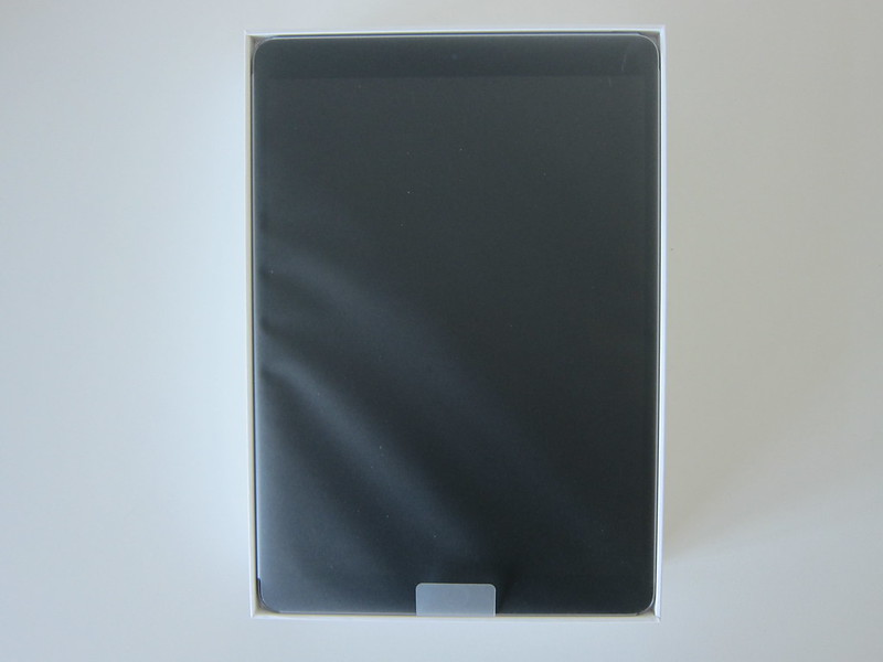 Apple iPad Pro 10.5 Inch (Space Grey 256GB) (Wi-Fi + Cellular) - Box Open
