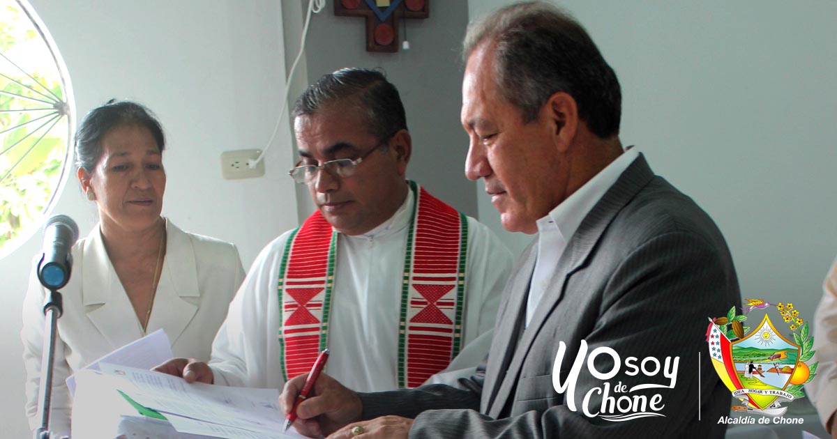 Alcalde de Chone participÃ³ en dedicaciÃ³n de iglesia catÃ³lica de Ricaurte