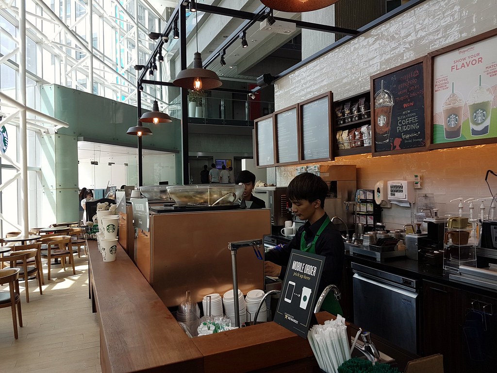 @ Starbucks 星巴克 INNOCentre at Kowloon Tong 九龙唐 No.72 TatCheeAvenue 达之路