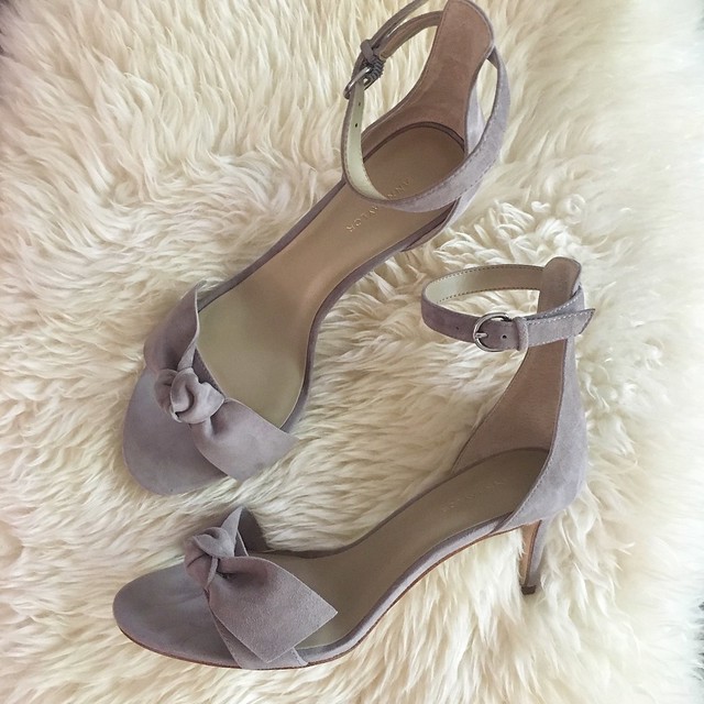  Ann Taylor Erica Suede Bow Sandals 