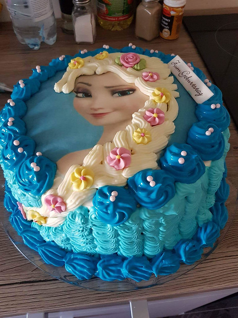 Elsa Cake by Bereczki Antal