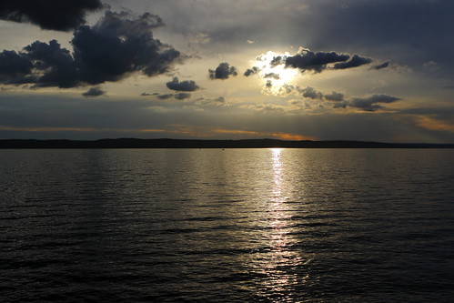 sunshine sunset sunlight solljus solsken solnedgång clouds moln lake sjö vättern night kväll eos7dmkii ef2470mm28l sverige sweden scandinavia skandinavien norden nordic