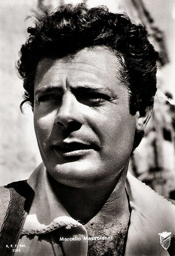Marcello Mastroianni in La Bella Mugnaia (1955)