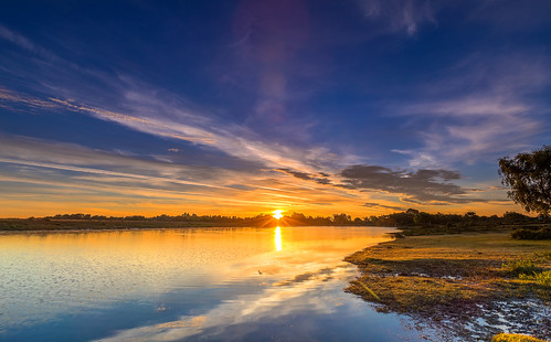 newforest landscape hatchetpond pond reflection sun sunrise water cloud