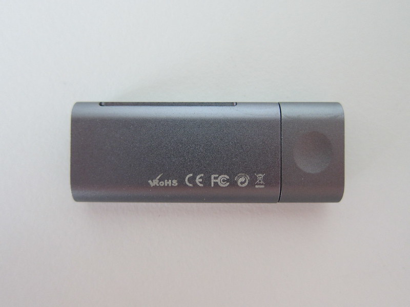 Satechi Aluminum USB-C Micro/SD Card Reader - Bottom