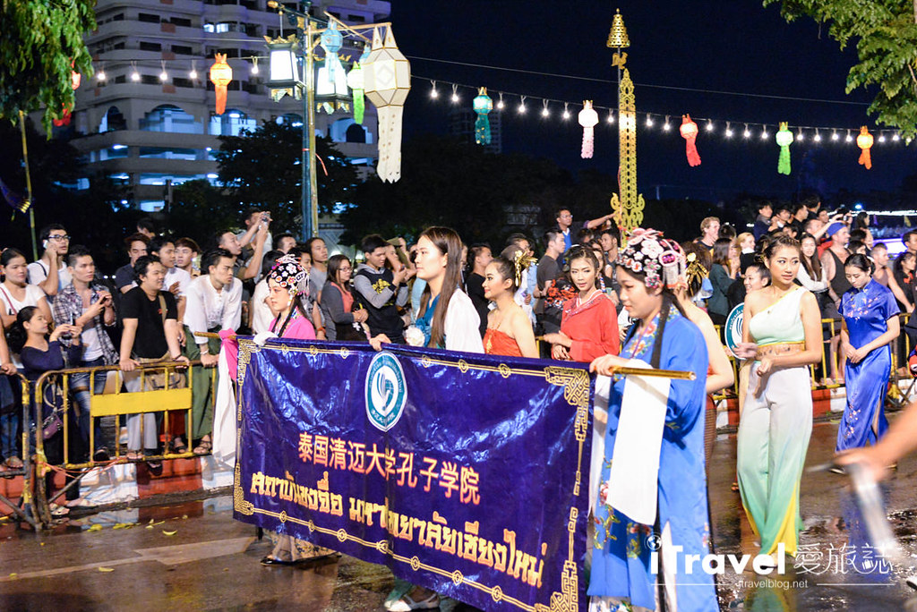 清迈水灯节大水灯队伍比赛 The Grand Krathong Procession Contest (24)