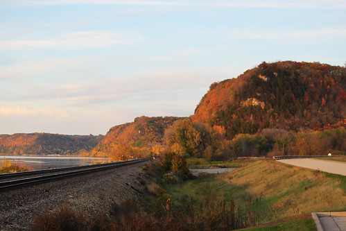 landscape fall colors fallcolors mississippiriver riverbluffs