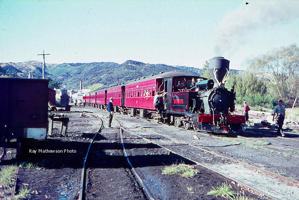 Kaitangata Easter 1967  - Aussie Railfans tour
