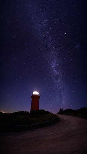 lighthouse capebanks milkyway vertorama sa carpentersrocks southaustralia stars night carpenterrocks australia au