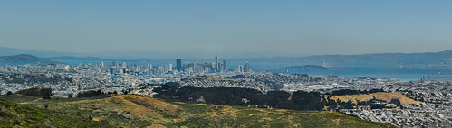 sanfrancisco city nikon d810 color may 2017 spring boury pbo31 over view blue mtsanbruno colma sanmateocounty overlook green skyline salesforce bay panorama large stitched panoramic franciscan baybridge easternspan