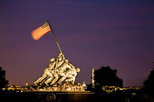 marine war memorial washington virginia flag america american history dc travel photo photograph night sunset sky congress capitol