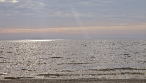 reisen travelling niederlande netherlands callantsoog meer sea wellen waves sonnenstrahl sunray spiegelung reflections sonnenuntergang sunset olympuse5 schreibtnix