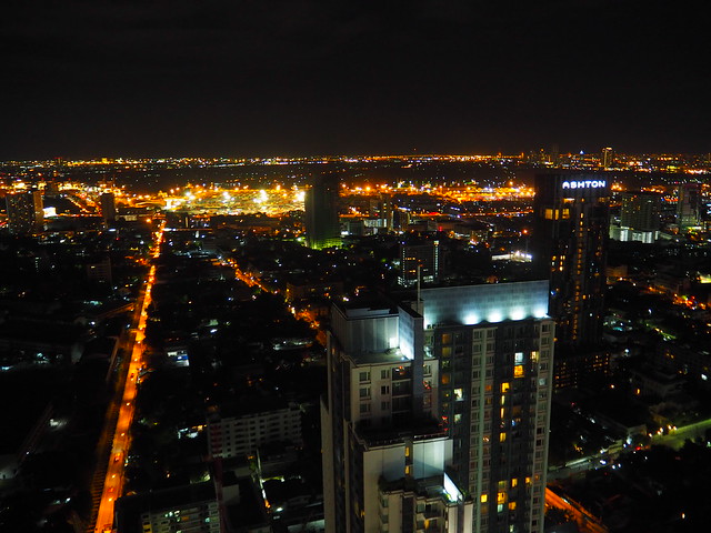 P6233422 バンコク・マリオット・ホテル・スクンビット(Bangkok Marriott Hotel Sukhumvit) Octave Rooftop Lounge & Bar (オクターブ ルーフトップ ラウンジ＆バー)