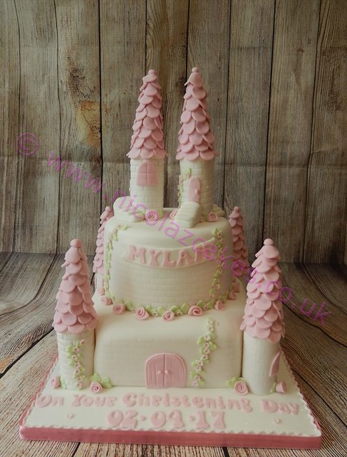 Cake by Nicolaz Cakes